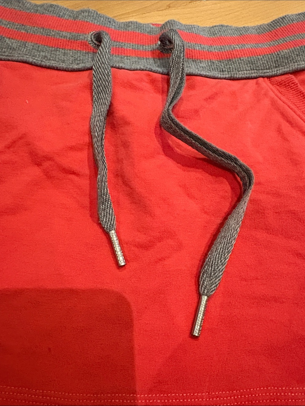 Lululemon Athletica Coral Pink Terry Mini Skirt with Gray Waistband - size 8 - Picture 4 of 16